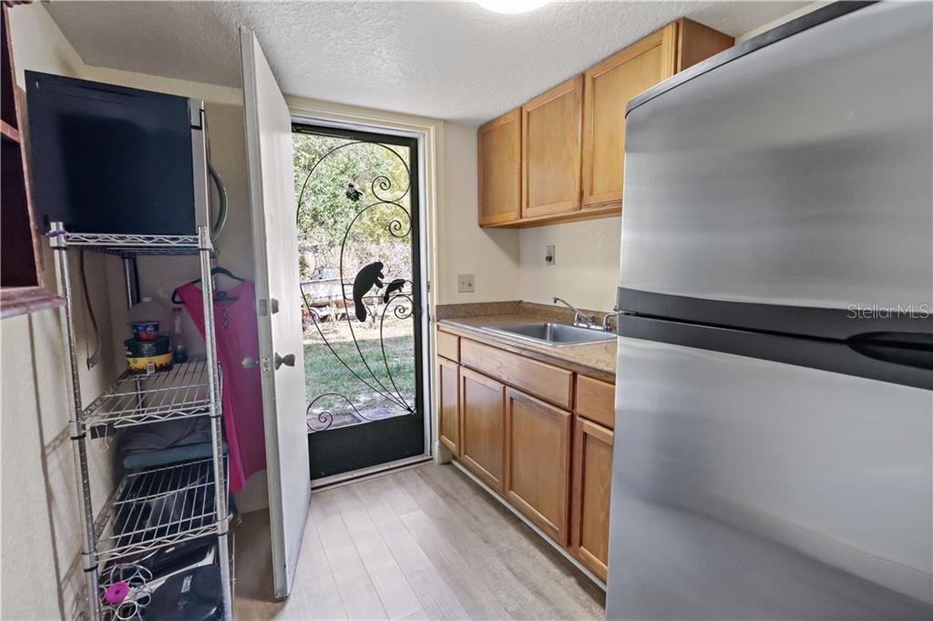 For Sale: $685,000 (4 beds, 3 baths, 2690 Square Feet)