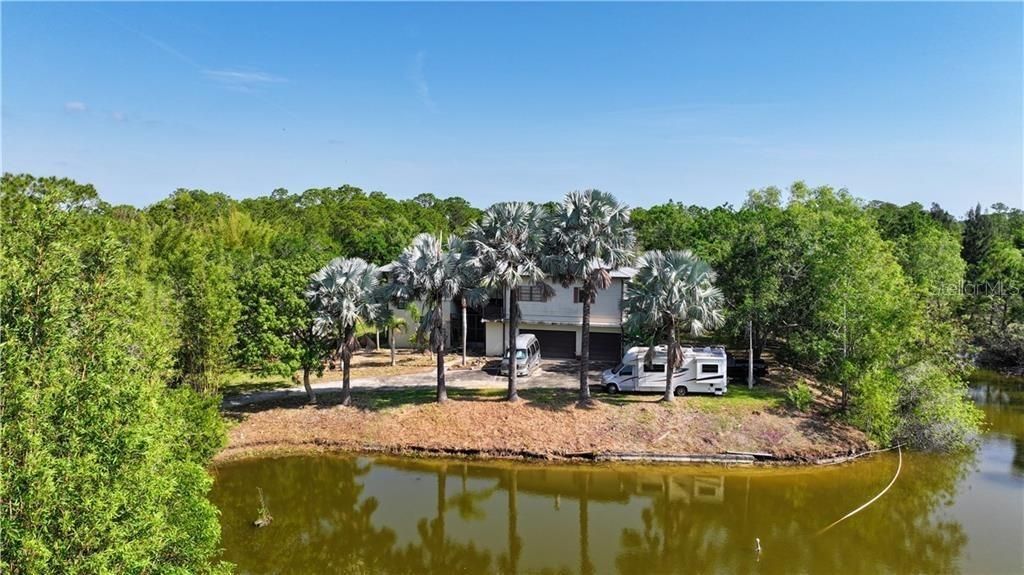 For Sale: $685,000 (4 beds, 3 baths, 2690 Square Feet)