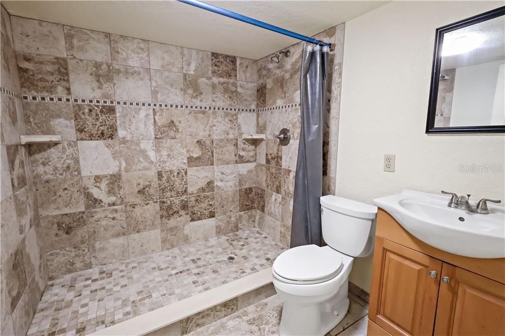 For Sale: $685,000 (4 beds, 3 baths, 2690 Square Feet)