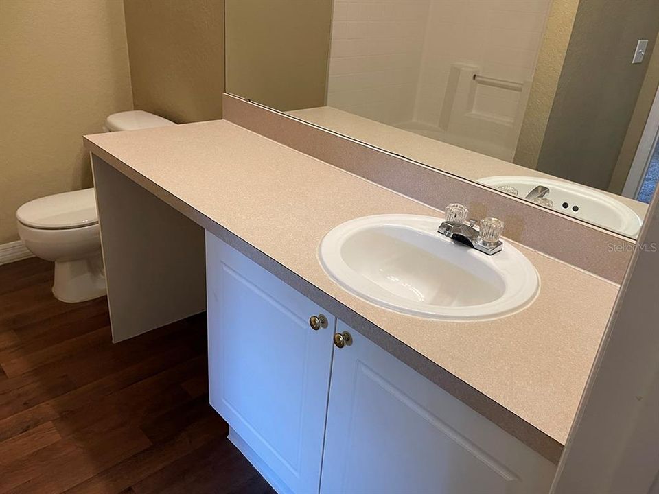 Под контрактом: $1,650 (3 спален, 2 ванн, 1266 Квадратных фут)