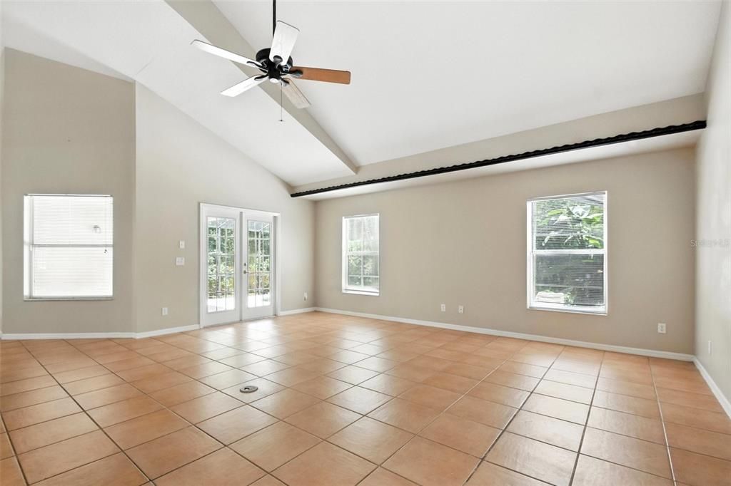 En Venta: $619,988 (4 camas, 3 baños, 2860 Pies cuadrados)