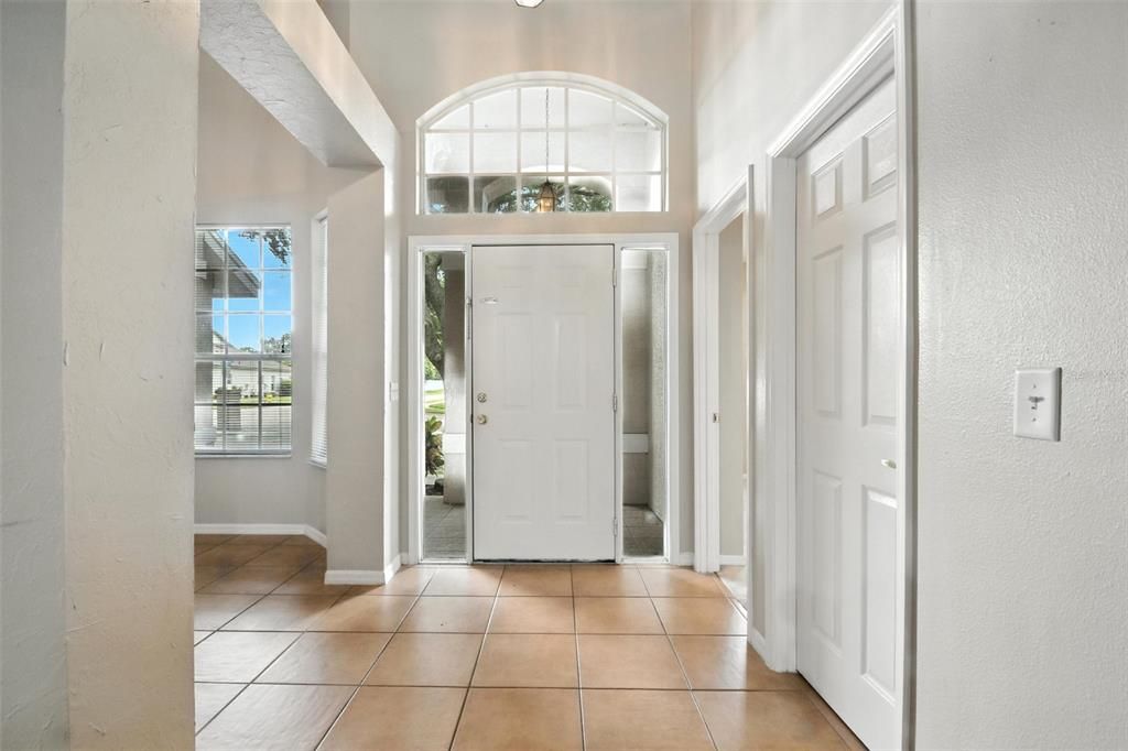 En Venta: $619,988 (4 camas, 3 baños, 2860 Pies cuadrados)