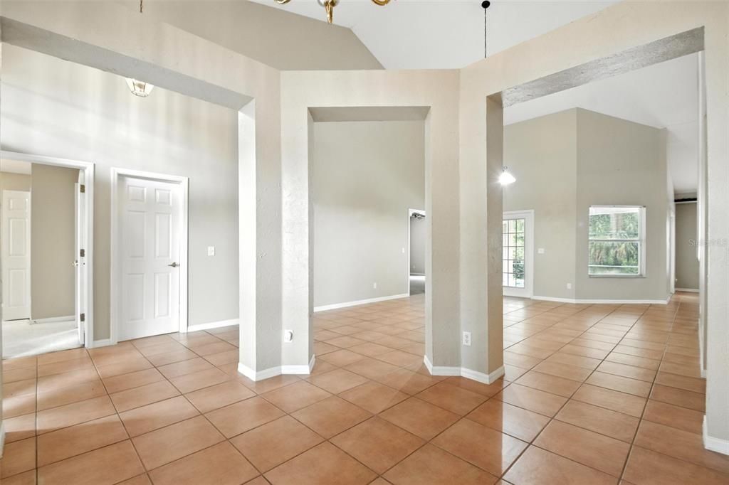 En Venta: $619,988 (4 camas, 3 baños, 2860 Pies cuadrados)