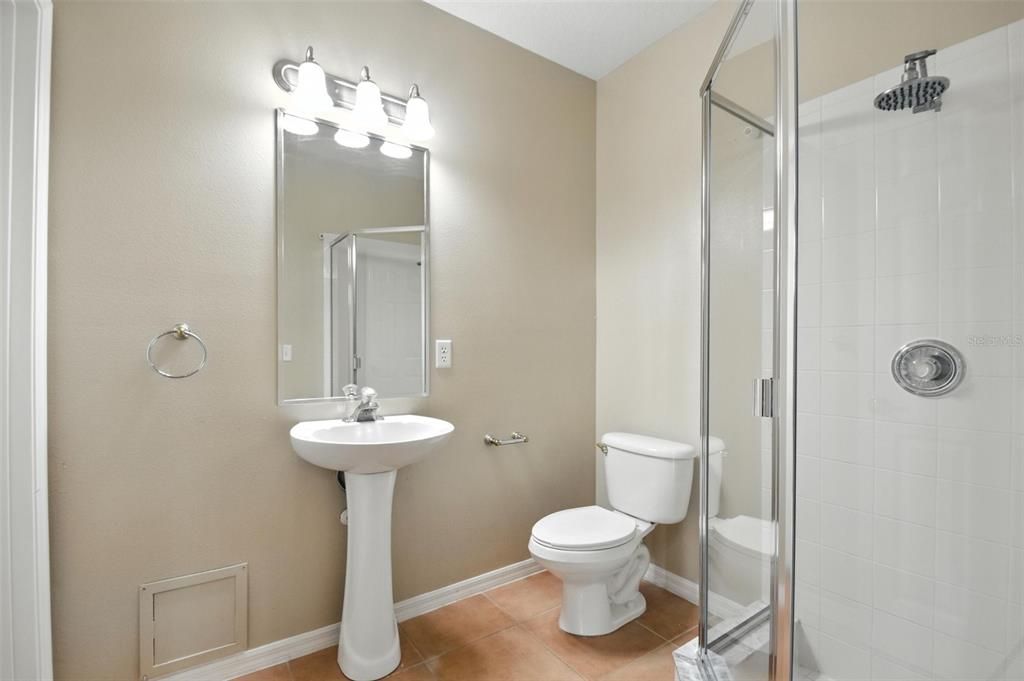 En Venta: $619,988 (4 camas, 3 baños, 2860 Pies cuadrados)