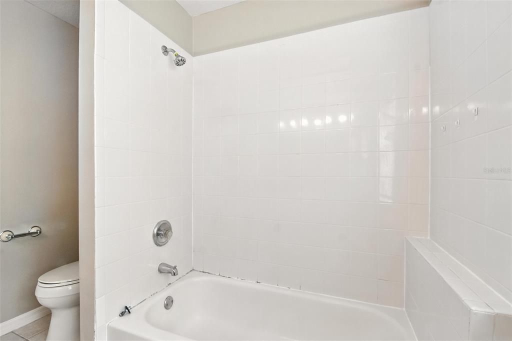 En Venta: $619,988 (4 camas, 3 baños, 2860 Pies cuadrados)