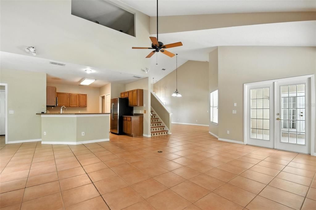 En Venta: $619,988 (4 camas, 3 baños, 2860 Pies cuadrados)