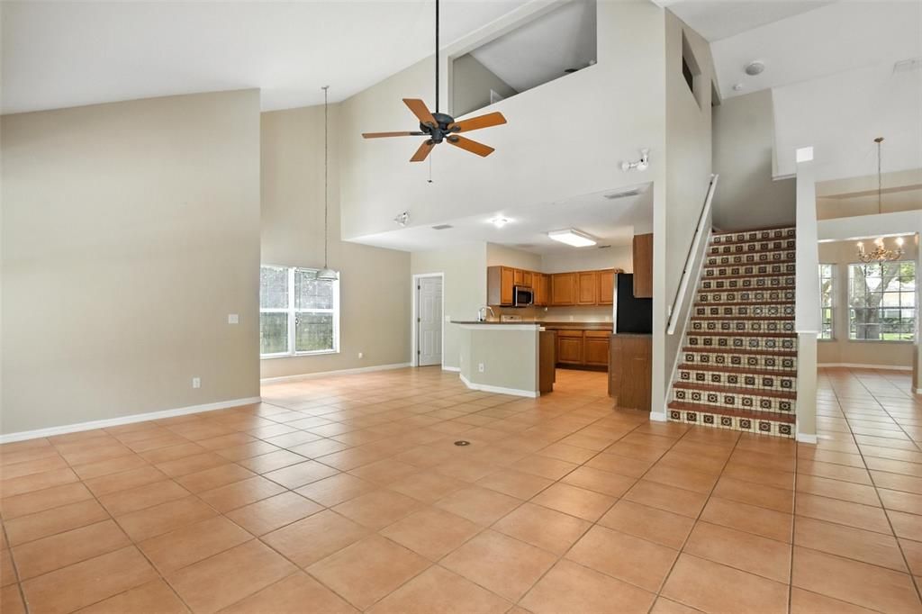 En Venta: $619,988 (4 camas, 3 baños, 2860 Pies cuadrados)