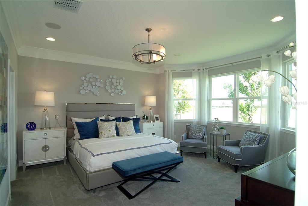 Active With Contract: $535,990 (4 beds, 2 baths, 2283 Square Feet)