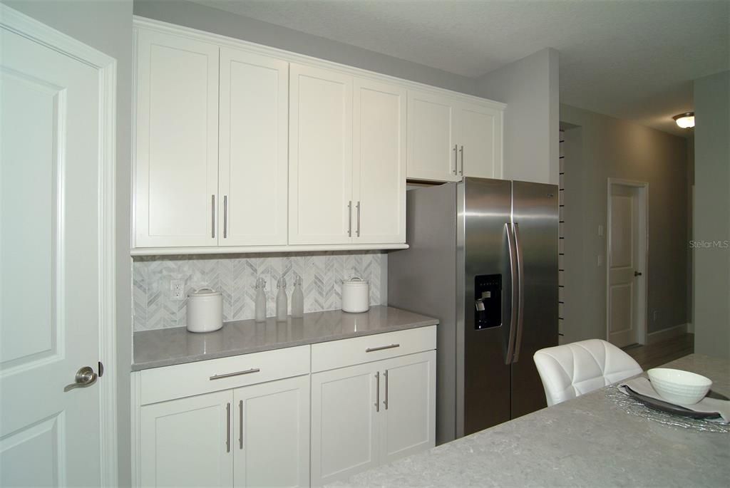 Active With Contract: $535,990 (4 beds, 2 baths, 2283 Square Feet)