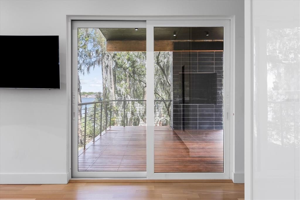 For Sale: $1,400,000 (3 beds, 3 baths, 2431 Square Feet)