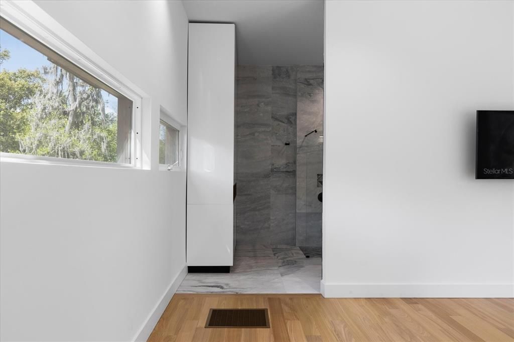 For Sale: $1,400,000 (3 beds, 3 baths, 2431 Square Feet)