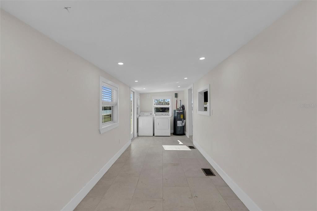 待售: $399,000 (2 贝兹, 1 浴室, 1000 平方英尺)