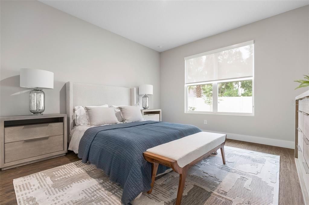 合同活跃: $384,900 (4 贝兹, 2 浴室, 1873 平方英尺)