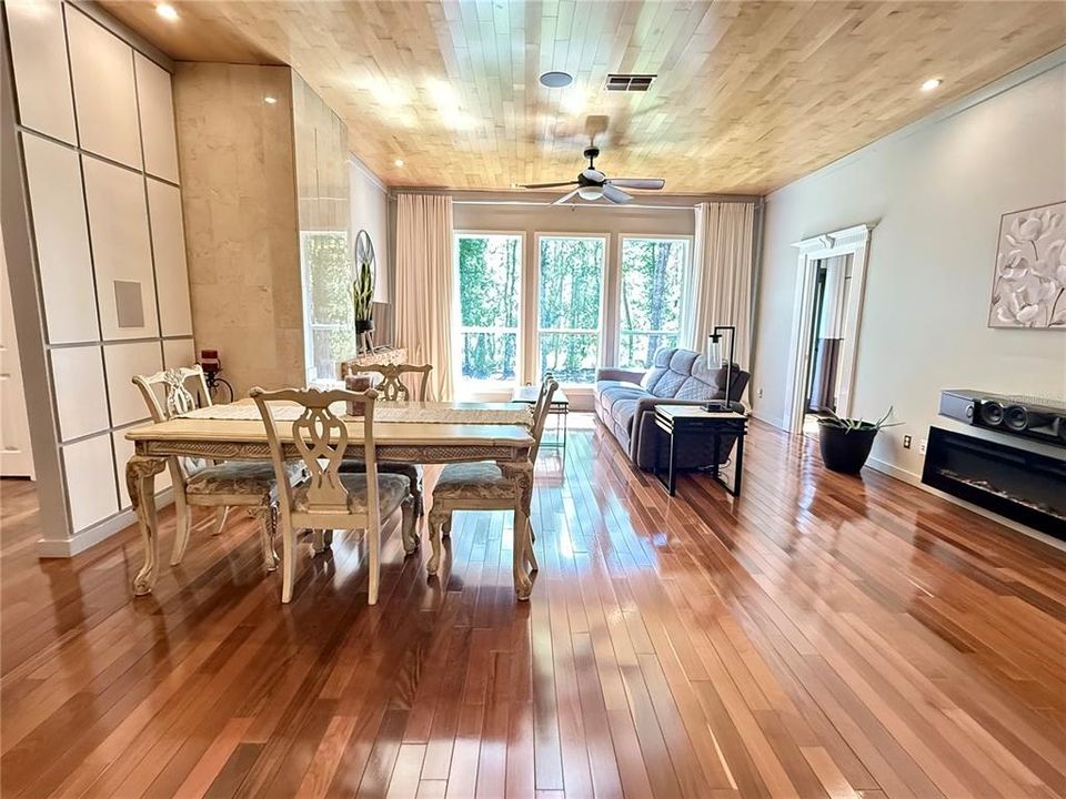 For Sale: $600,000 (3 beds, 2 baths, 2218 Square Feet)