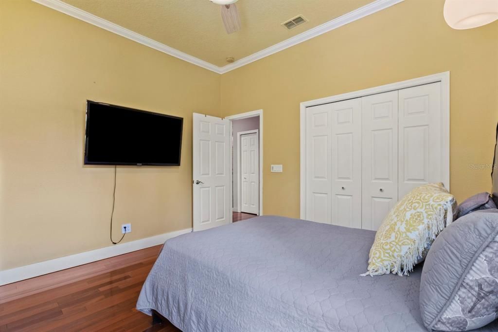 For Sale: $600,000 (3 beds, 2 baths, 2218 Square Feet)