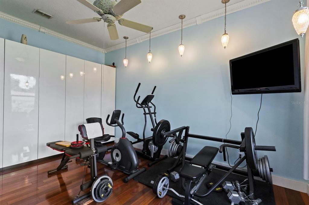 For Sale: $600,000 (3 beds, 2 baths, 2218 Square Feet)