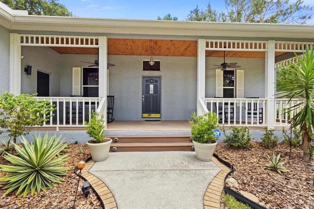 For Sale: $600,000 (3 beds, 2 baths, 2218 Square Feet)