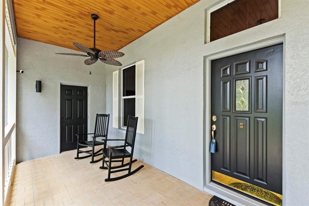 For Sale: $600,000 (3 beds, 2 baths, 2218 Square Feet)