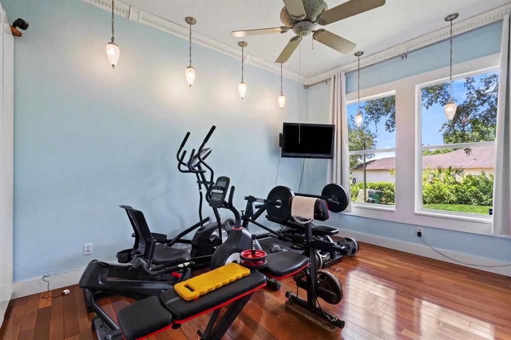 For Sale: $600,000 (3 beds, 2 baths, 2218 Square Feet)