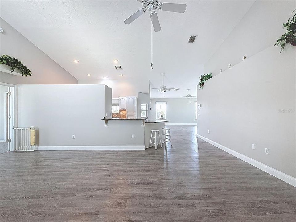 待售: $739,000 (3 贝兹, 2 浴室, 2210 平方英尺)