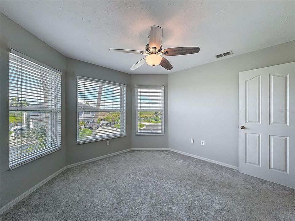 待售: $739,000 (3 贝兹, 2 浴室, 2210 平方英尺)