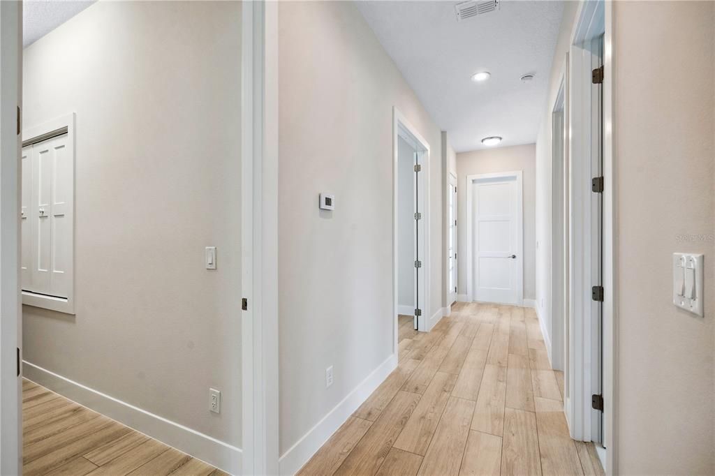 For Sale: $699,500 (6 beds, 0 baths, 3076 Square Feet)