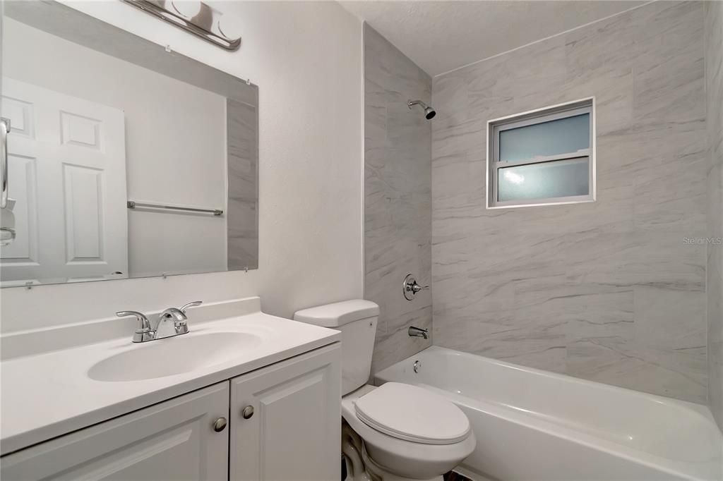 Activo con contrato: $259,900 (3 camas, 1 baños, 1168 Pies cuadrados)