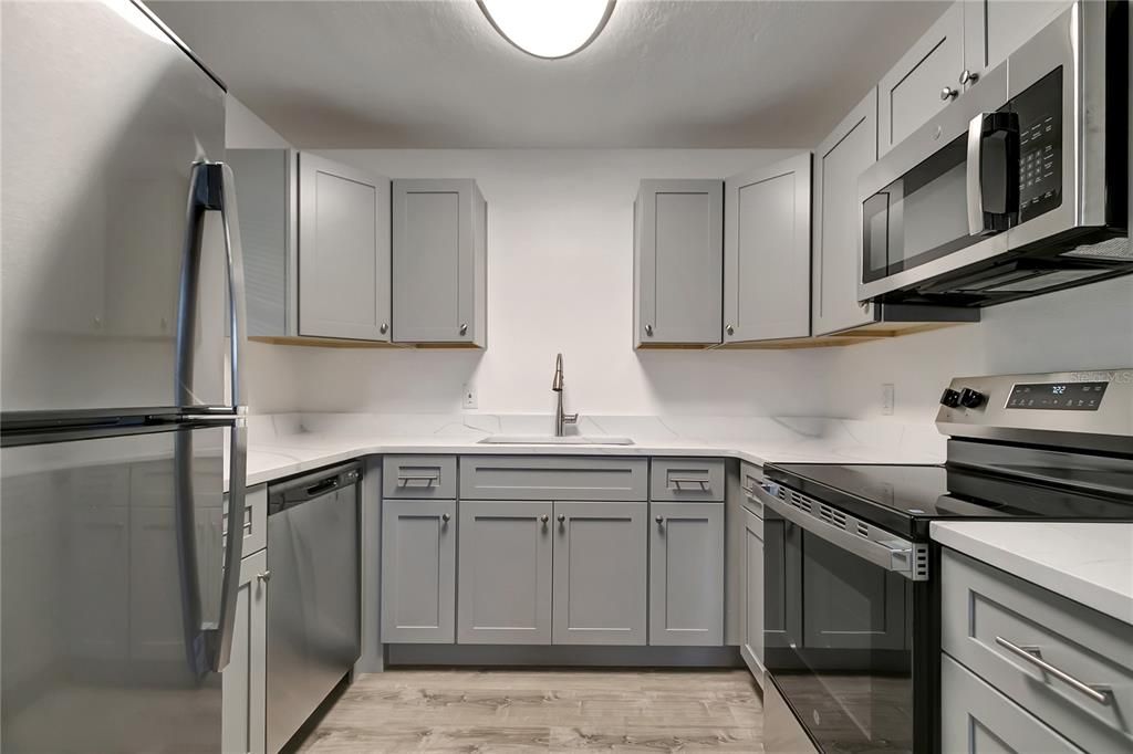 Activo con contrato: $259,900 (3 camas, 1 baños, 1168 Pies cuadrados)