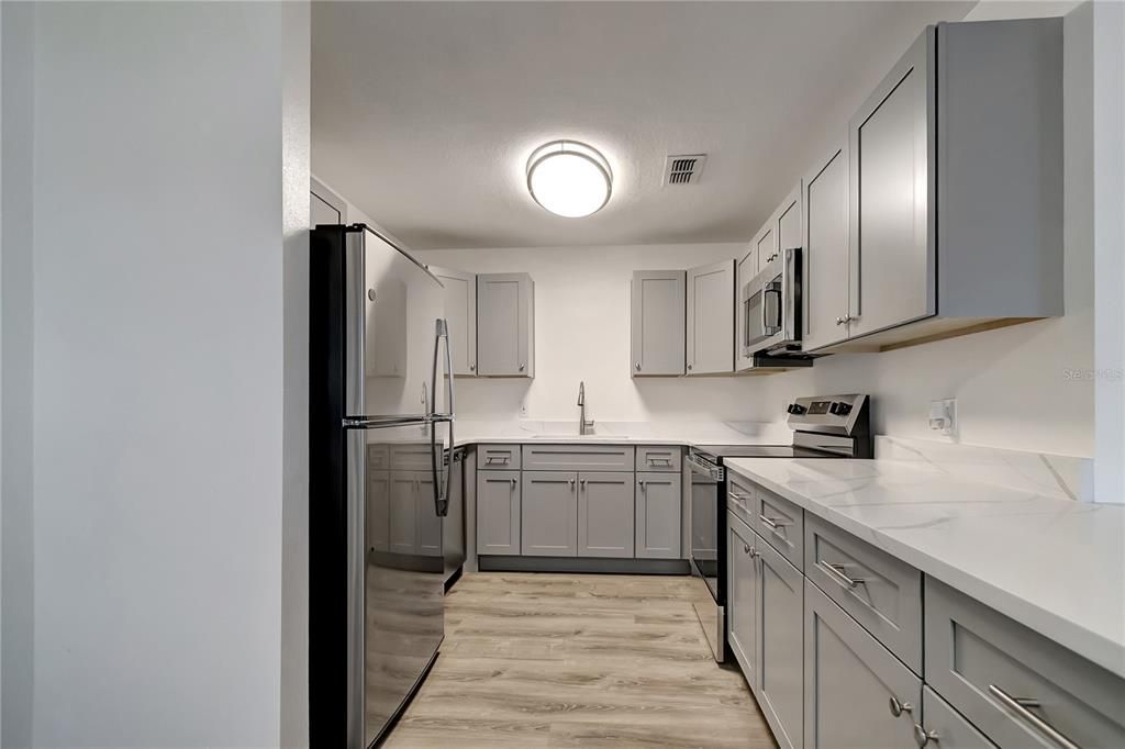 Activo con contrato: $259,900 (3 camas, 1 baños, 1168 Pies cuadrados)