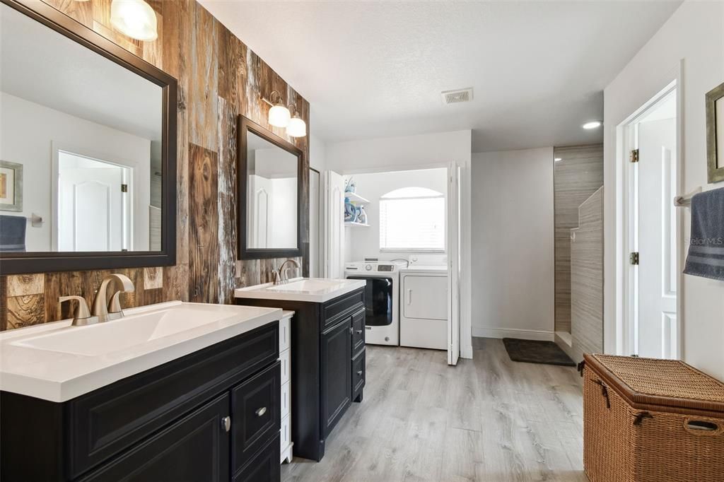 For Sale: $544,000 (4 beds, 2 baths, 2355 Square Feet)