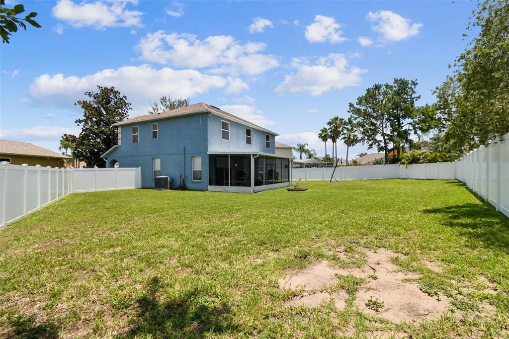 For Sale: $544,000 (4 beds, 2 baths, 2355 Square Feet)