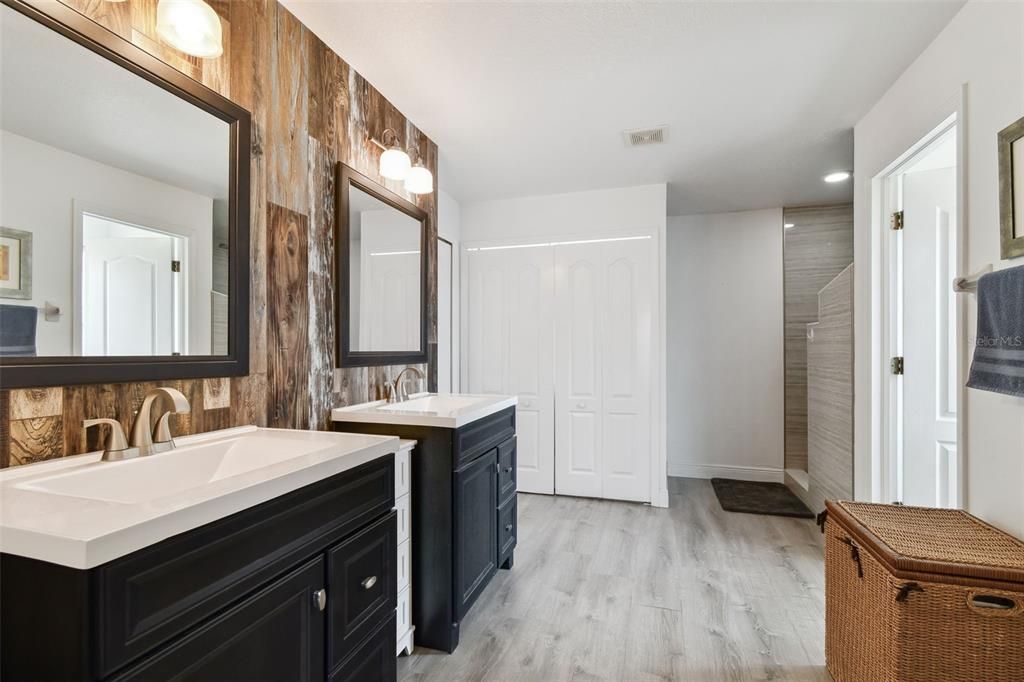 For Sale: $544,000 (4 beds, 2 baths, 2355 Square Feet)