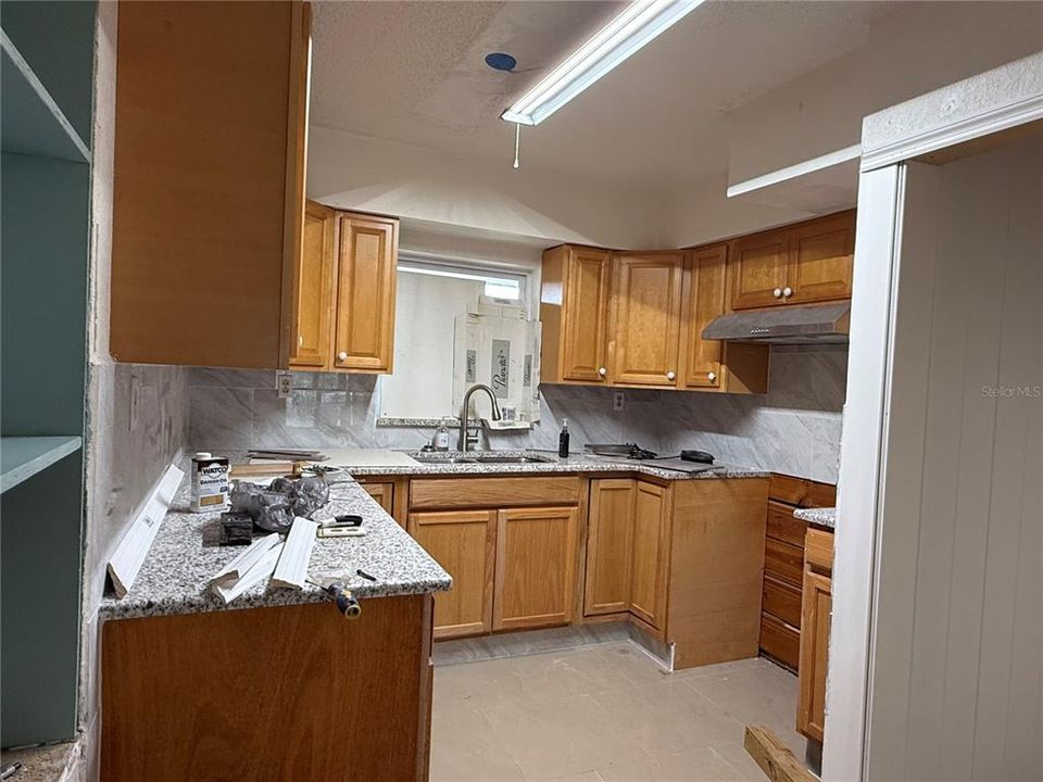 Active With Contract: $260,000 (2 beds, 2 baths, 1320 Square Feet)