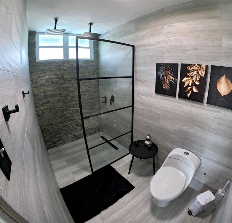 Под контрактом: $950,000 (4 спален, 3 ванн, 3120 Квадратных фут)