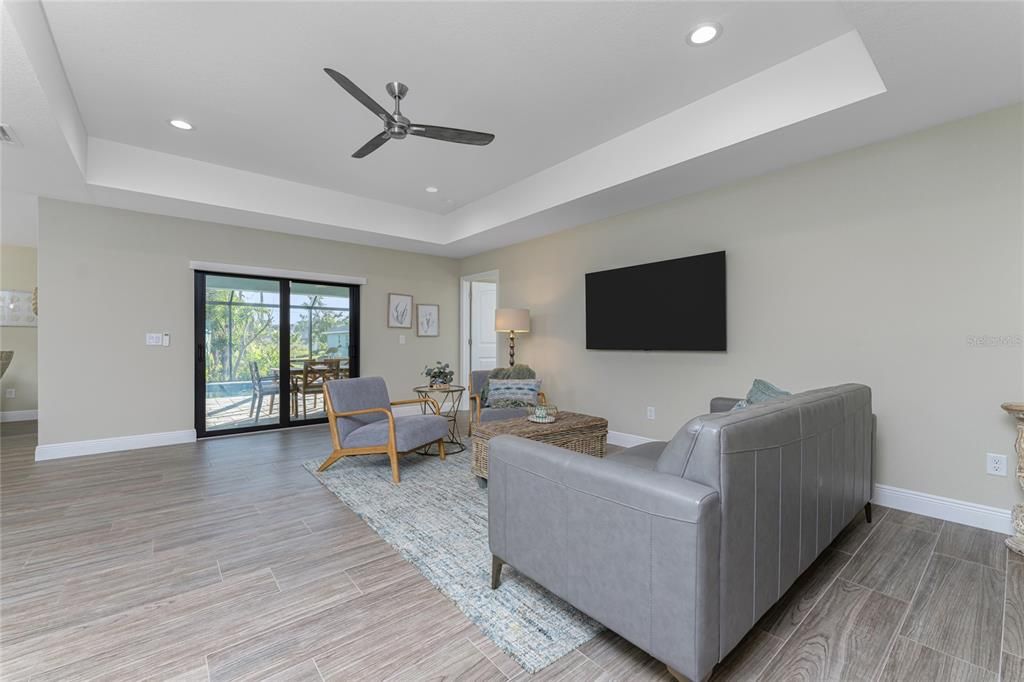 En Venta: $499,900 (3 camas, 2 baños, 1770 Pies cuadrados)