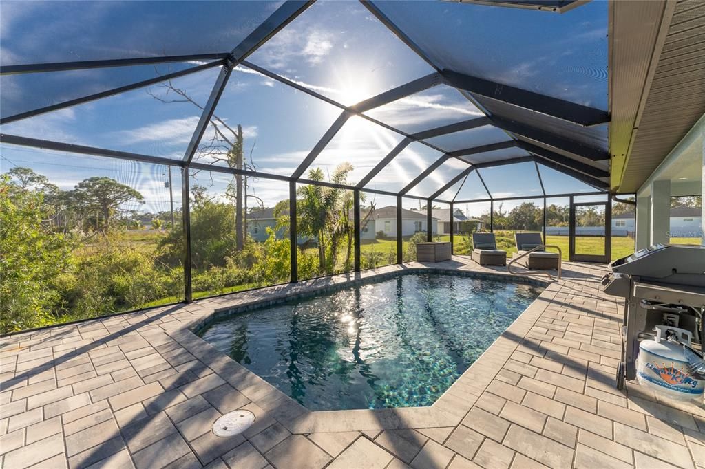 En Venta: $499,900 (3 camas, 2 baños, 1770 Pies cuadrados)