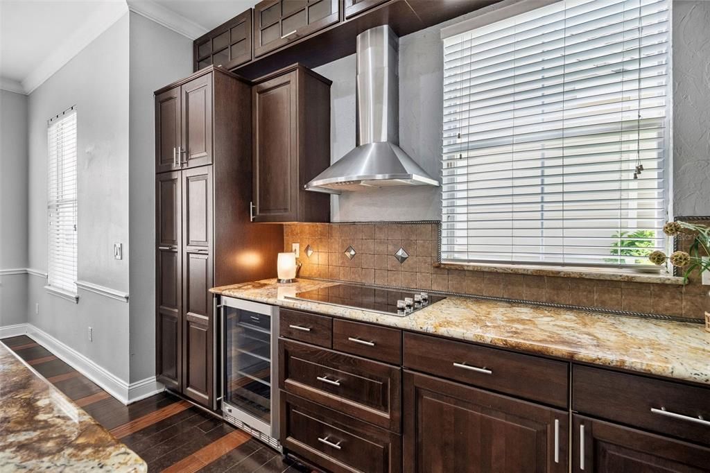 En Venta: $1,090,000 (5 camas, 4 baños, 3418 Pies cuadrados)