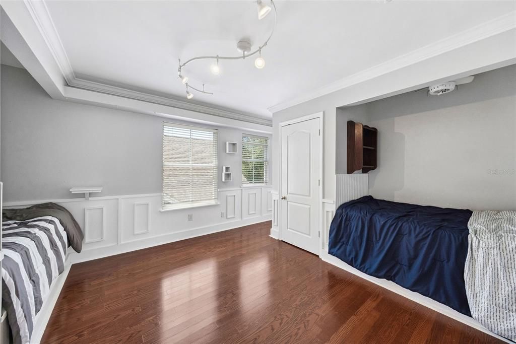 En Venta: $1,090,000 (5 camas, 4 baños, 3418 Pies cuadrados)