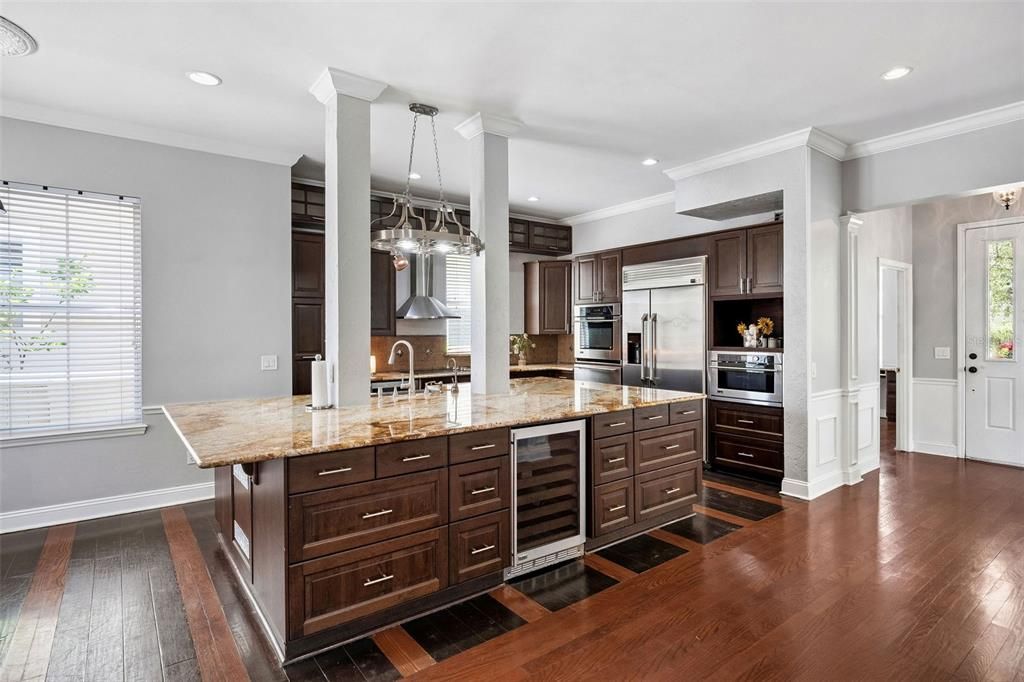 En Venta: $1,090,000 (5 camas, 4 baños, 3418 Pies cuadrados)