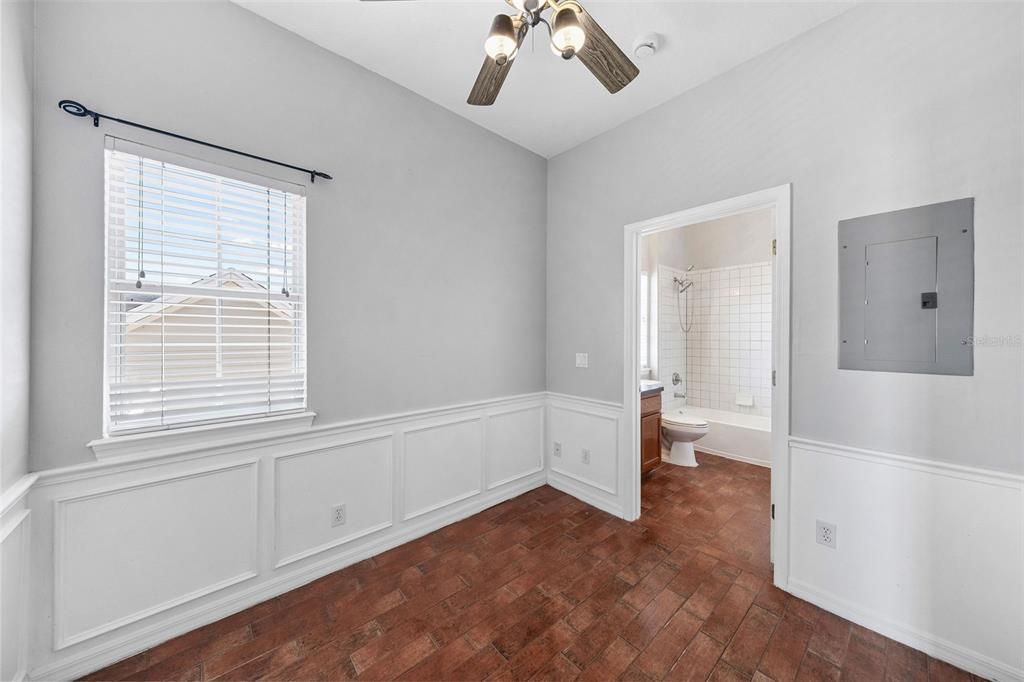 En Venta: $1,090,000 (5 camas, 4 baños, 3418 Pies cuadrados)