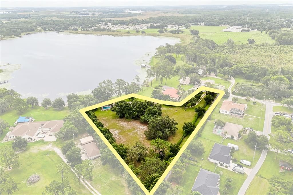 合同活跃: $389,900 (2 贝兹, 2 浴室, 1254 平方英尺)