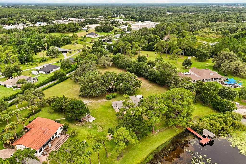 合同活跃: $389,900 (2 贝兹, 2 浴室, 1254 平方英尺)