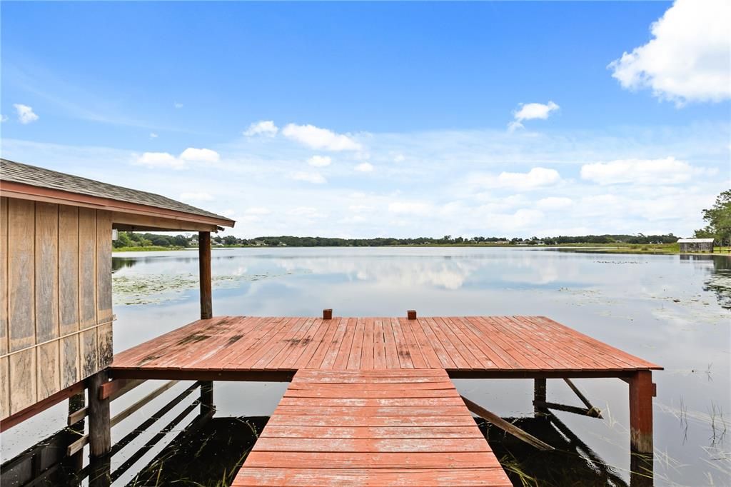 合同活跃: $389,900 (2 贝兹, 2 浴室, 1254 平方英尺)