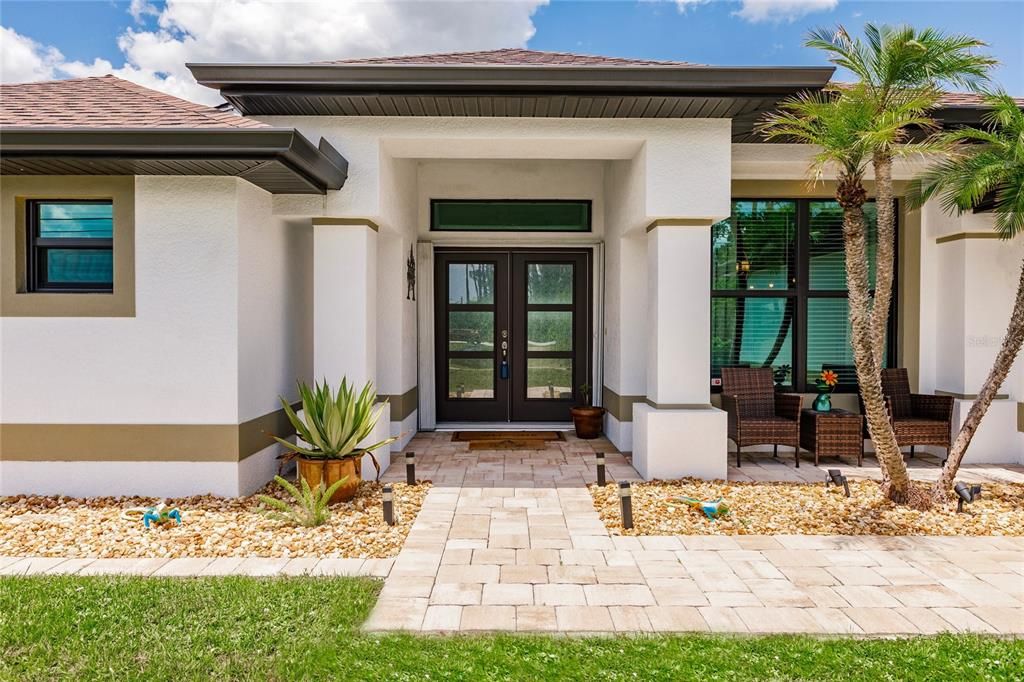 For Sale: $740,000 (3 beds, 2 baths, 2089 Square Feet)