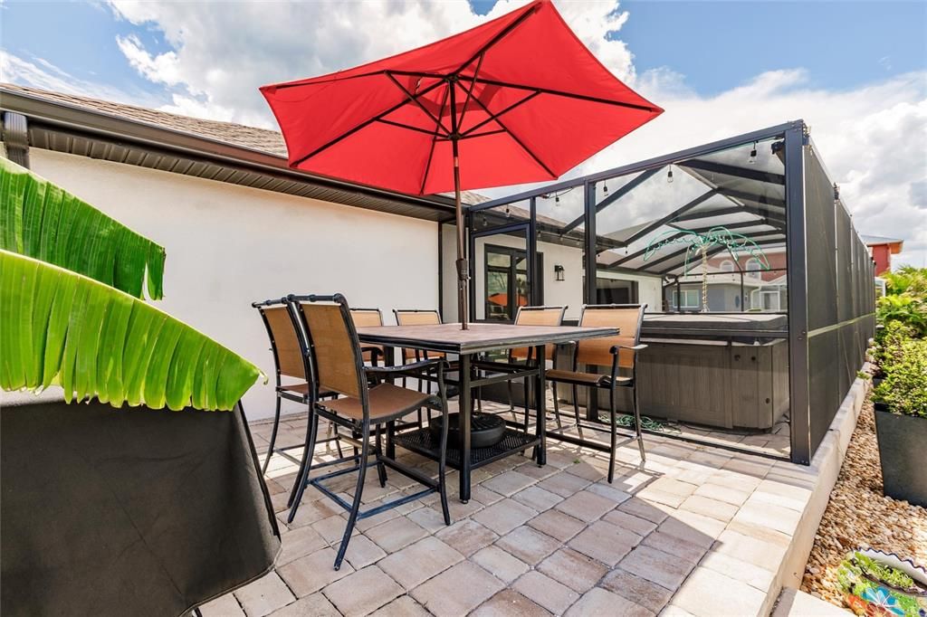 For Sale: $740,000 (3 beds, 2 baths, 2089 Square Feet)