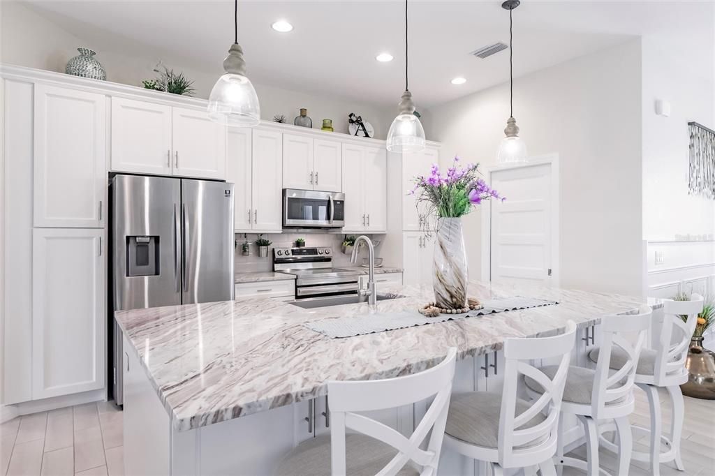 For Sale: $740,000 (3 beds, 2 baths, 2089 Square Feet)