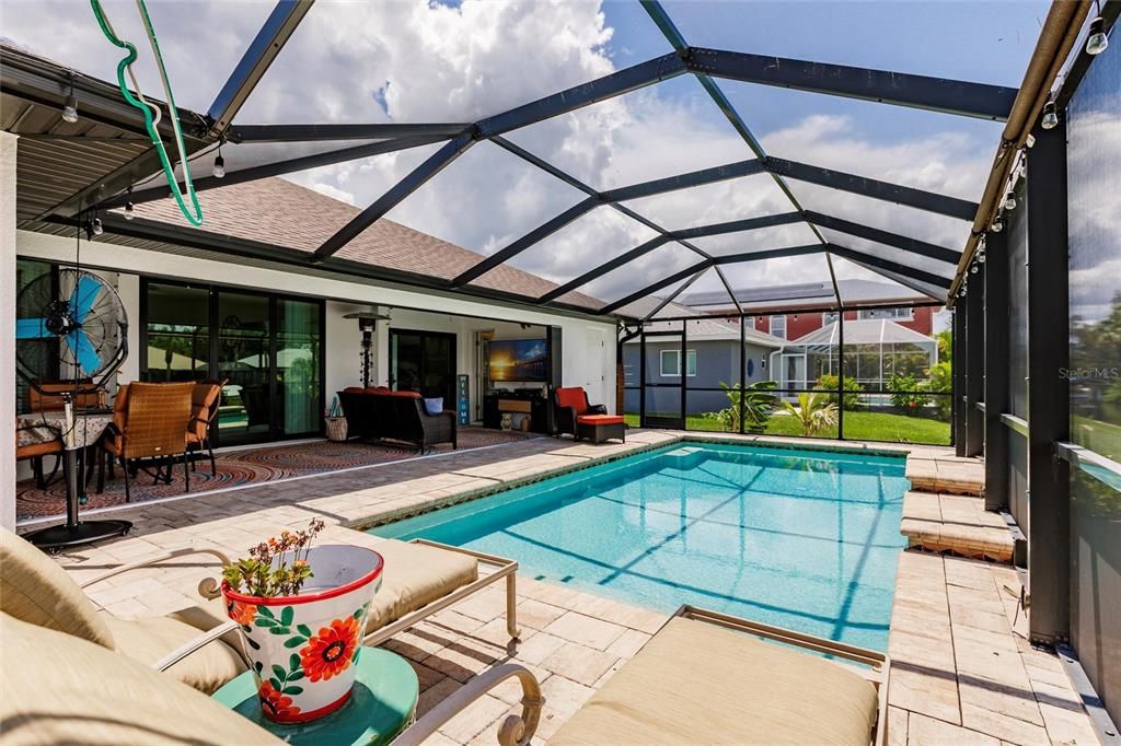 For Sale: $740,000 (3 beds, 2 baths, 2089 Square Feet)