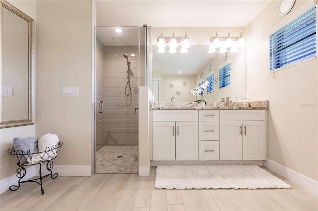 For Sale: $740,000 (3 beds, 2 baths, 2089 Square Feet)