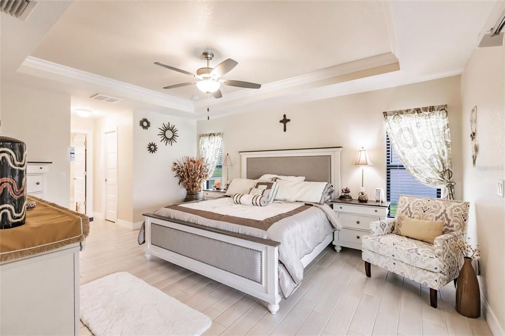 For Sale: $740,000 (3 beds, 2 baths, 2089 Square Feet)