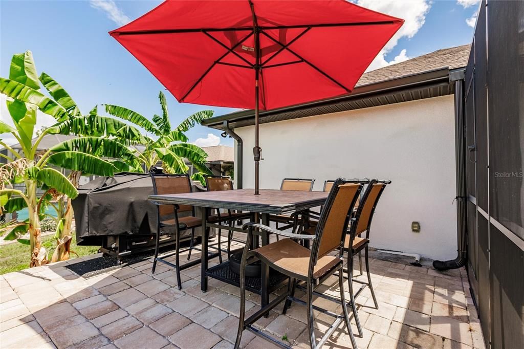 For Sale: $740,000 (3 beds, 2 baths, 2089 Square Feet)